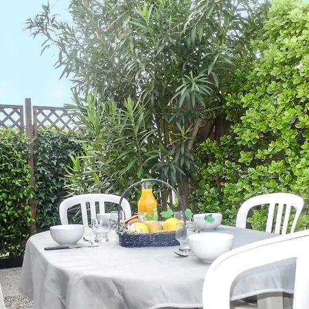 Holiday Les Parcs De Gassin.8 Saint-Tropez